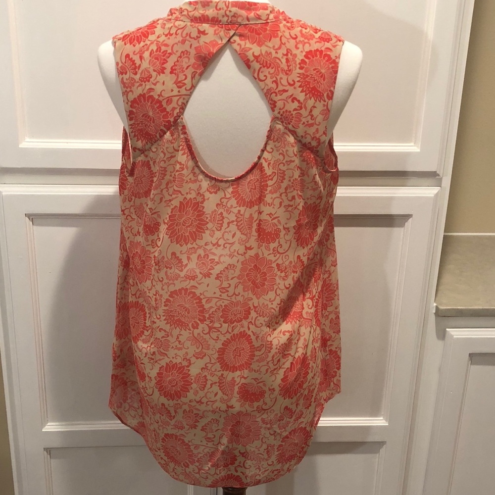Gorgeous Cabi floral and paisley top